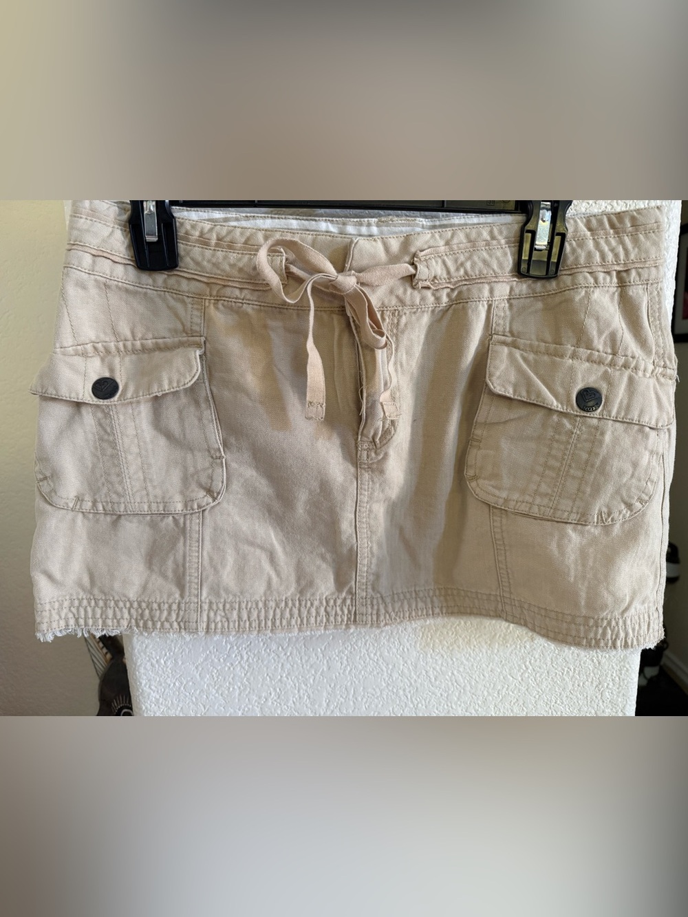 ROXY : Junior’s ( Size 7 ) Beige Drawstring Cargo Mini Skirt Pre Owned Like New